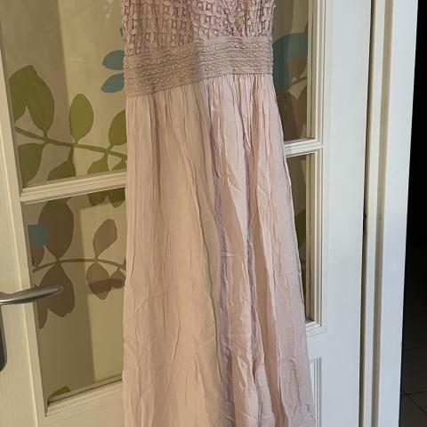 troc de  Félicita : robe longue d’été rose - pas d’étiquette mais t42, sur mytroc