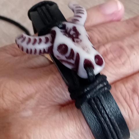 troc de  Bracelet Rétro En Cuire Tressé " Taureau ", sur mytroc