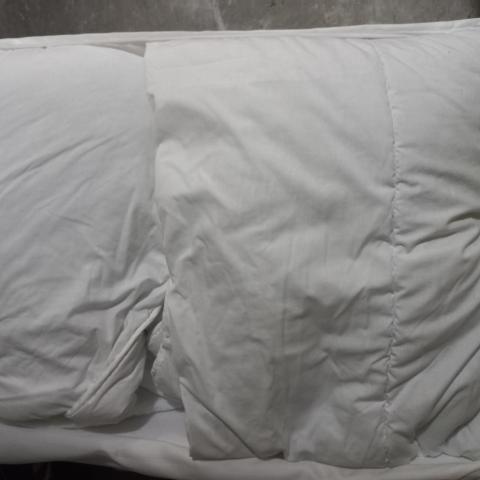 troc de  couette 2 personnes avec étui de rangement, sur mytroc