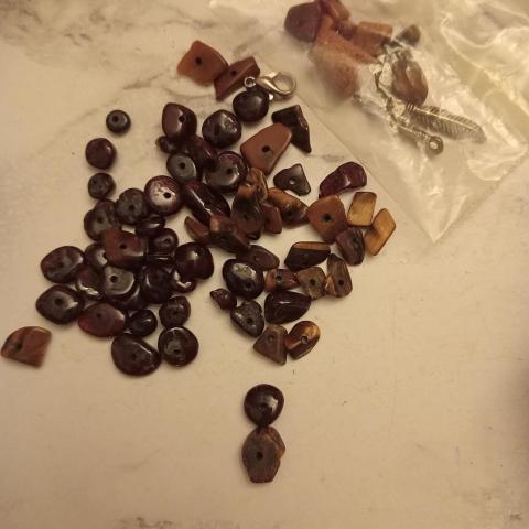 troc de  Chips de cristaux pour création bijoux, sur mytroc