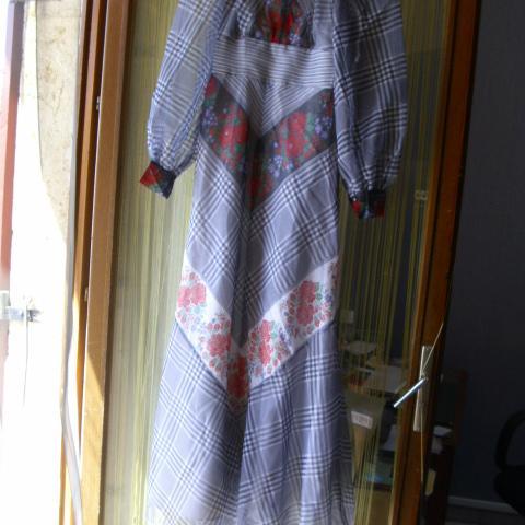 troc de  robe longue vintage T 40/42, sur mytroc