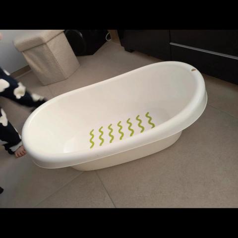 troc de  Baignoire bébé + réducteur, sur mytroc