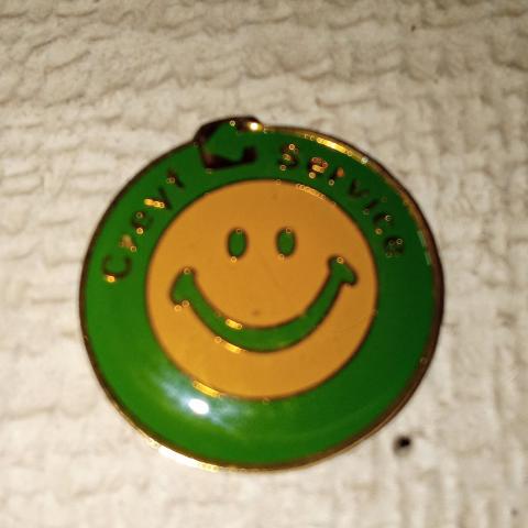 troc de  pin's sans attache, sur mytroc