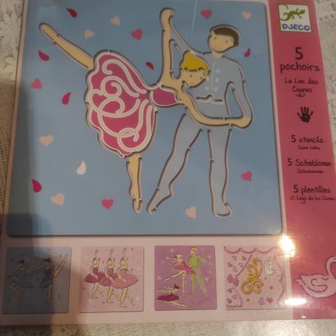 troc de  5 pochoirs le lac des signes Djeco, sur mytroc