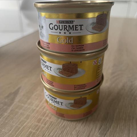 troc de  3 boîtes Gourmet gold au saumon, sur mytroc