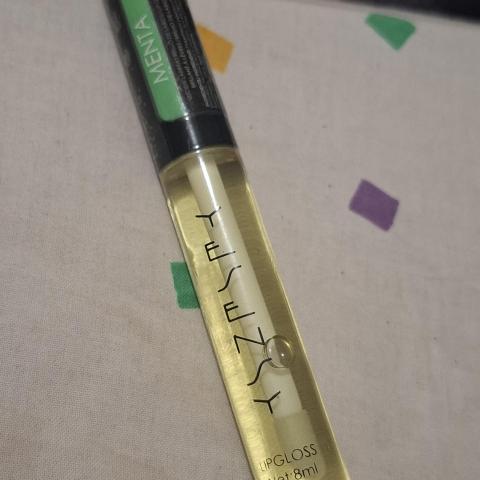troc de  Gloss menthe, sur mytroc