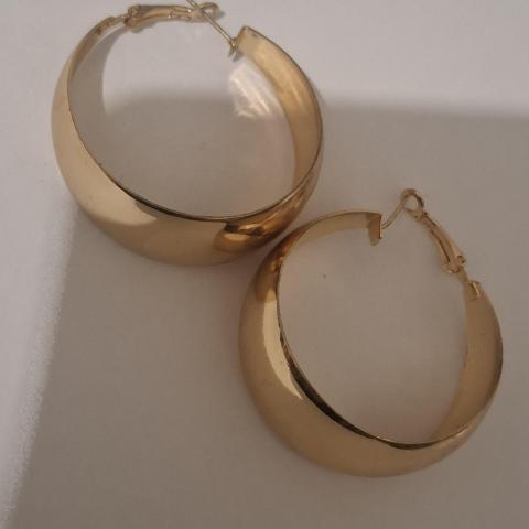 troc de  Reserve Boucles d oreilles, sur mytroc