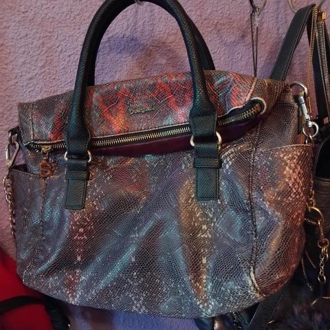 troc de  Sac Desigual violet serpent interieur velour violet, sur mytroc