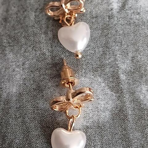 troc de  Reserver Fidji Une Paire De Boucle D Oreille, sur mytroc