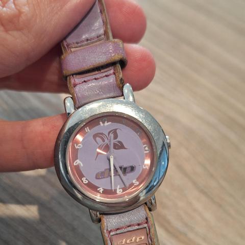 troc de  Montre DDP violette fille - années 80, sur mytroc