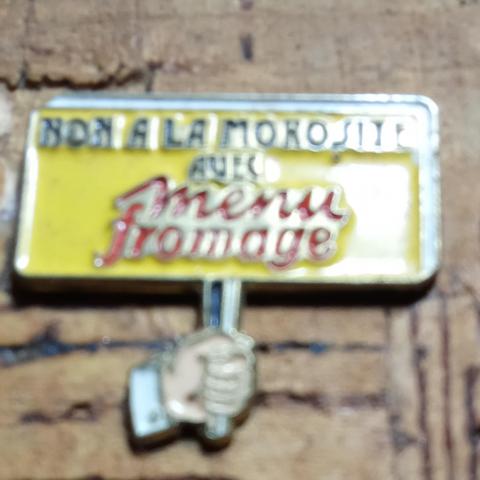 troc de  pin's avec attache, sur mytroc