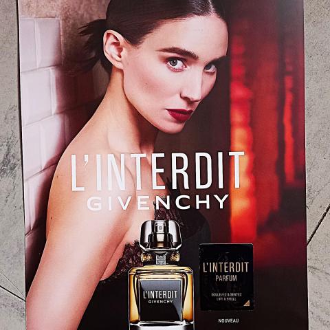 troc de  Echantillon parfum Givenchy. RESERVE., sur mytroc
