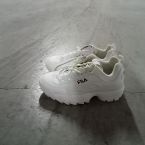 troc de  Baskets Fila Disruptor, sur mytroc