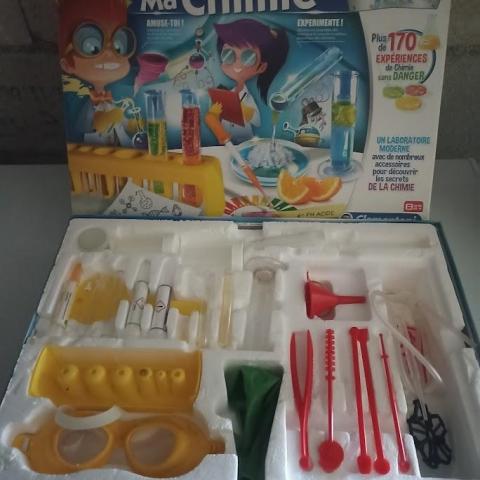 troc de  Boîte de chimie, sur mytroc