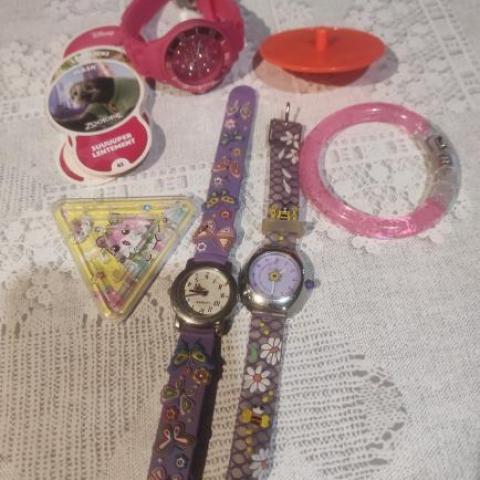 troc de  Lot bricoles et montres, sur mytroc