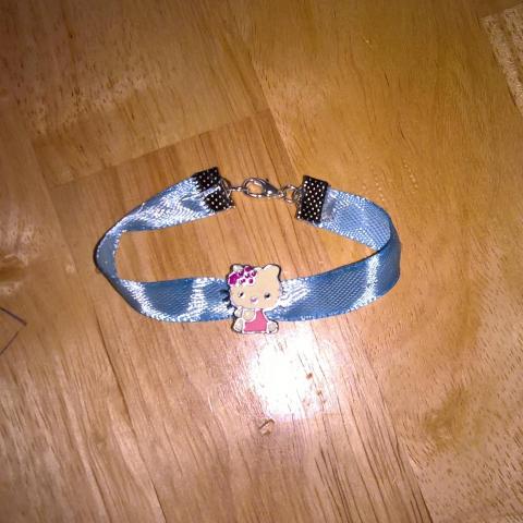 troc de  bracelet hello kitty neuf, sur mytroc