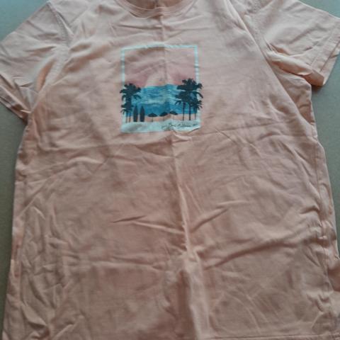 troc de  Tee shirt homme neuf taille L, sur mytroc