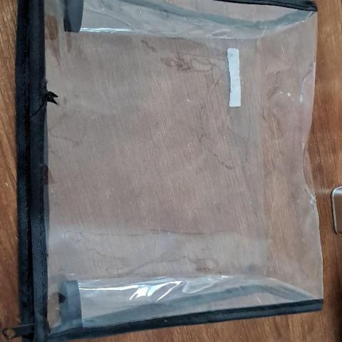 troc de  Trousse toilette transparente, sur mytroc