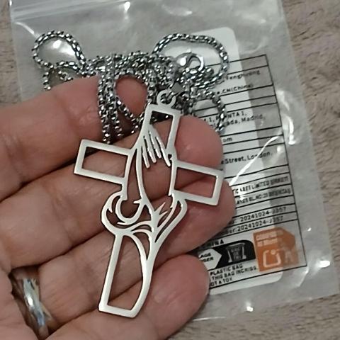troc de  Reserver Noelle Collier Pendentif Croix, sur mytroc