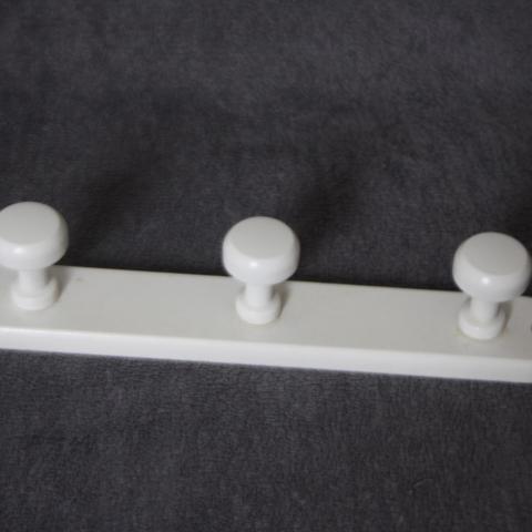 troc de  Porte-manteau mural, sur mytroc