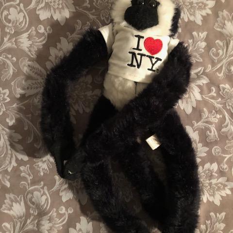troc de  (réservé) Ouistiti "I love NY" 18cm sans mes membres, sur mytroc