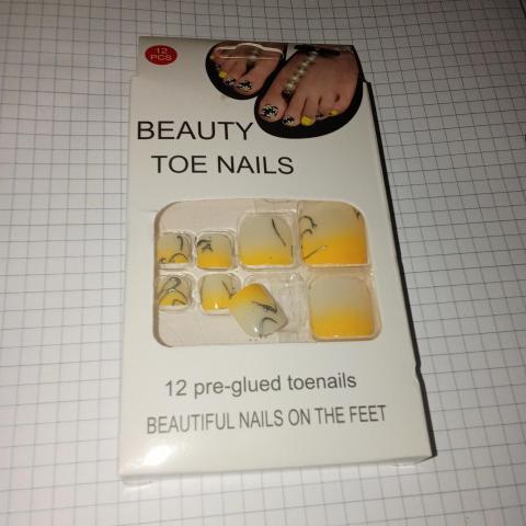 troc de  Faux ongles neuf, sur mytroc