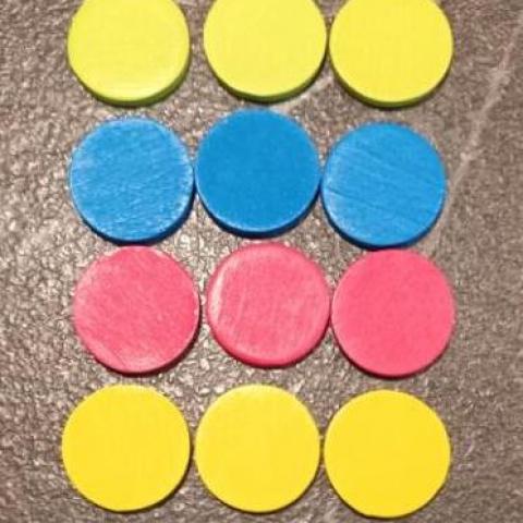 troc de  12 Pions ronds - 5 Noisettes, sur mytroc