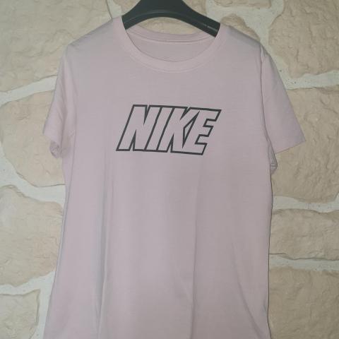 troc de  T-shirt T.M, sur mytroc