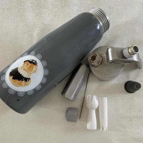 troc de  Siphon à chantilly / Réservé, sur mytroc