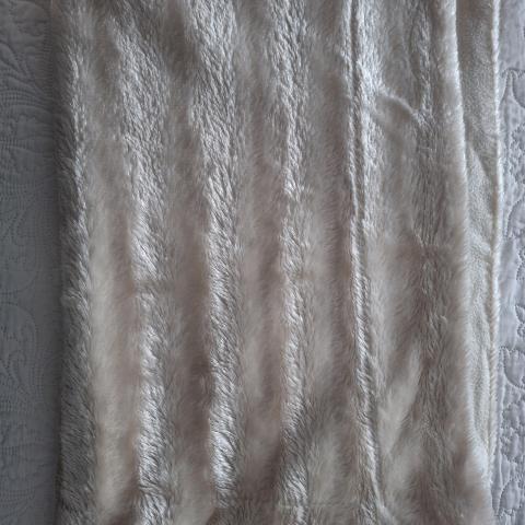 troc de  Plaid neuf, sur mytroc