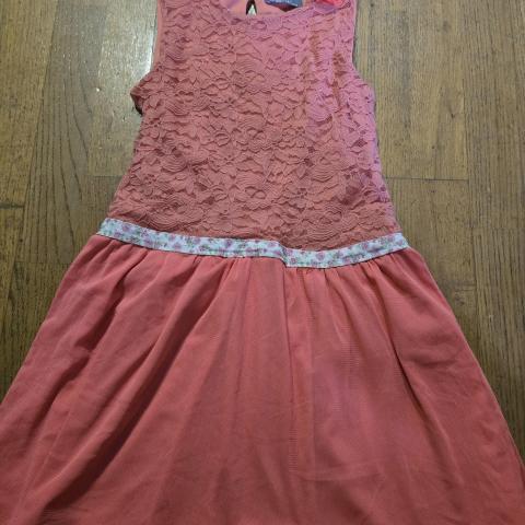 troc de  Robe 10 ans, sur mytroc