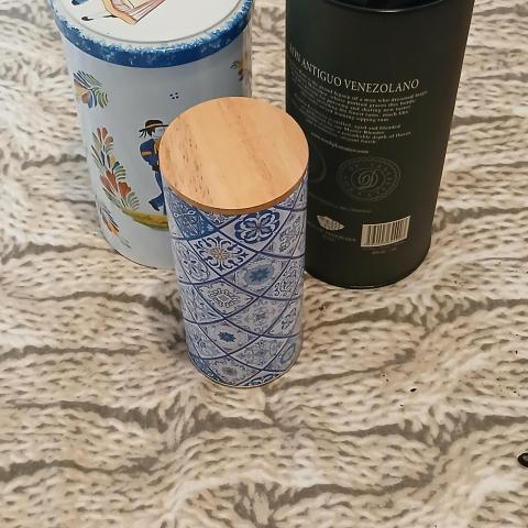 troc de  Lots De Boîtes En Fer, sur mytroc