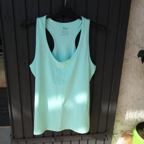 troc de  tee shirt tbé 38/40, sur mytroc