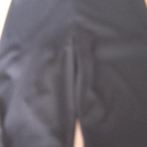 troc de  pantalon fluide noir taille 6 ans, sur mytroc
