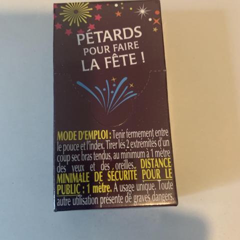 troc de  Petite boîte de pétards, sur mytroc
