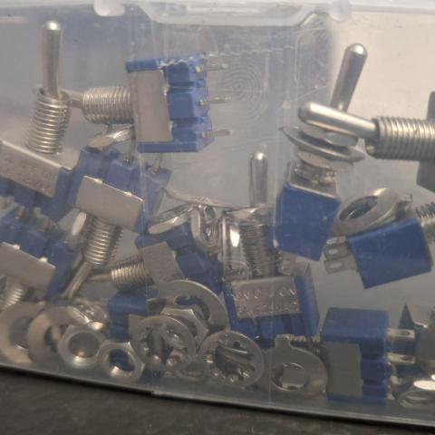 troc de  Micro interrupteur, sur mytroc