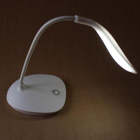 troc de  Lampe de bureau rechargeable., sur mytroc