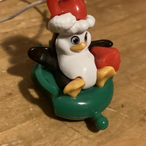 troc de  Réservé Jouet Kinder pingouin, sur mytroc