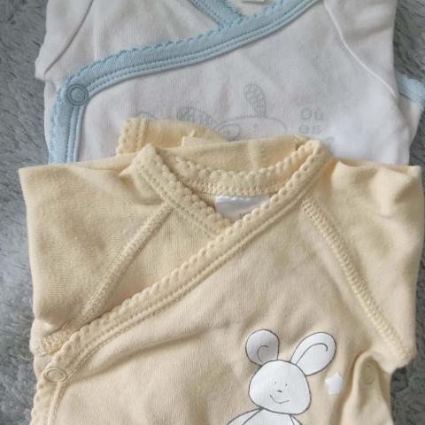 troc de  2 body  1 mois  comme neuf, sur mytroc