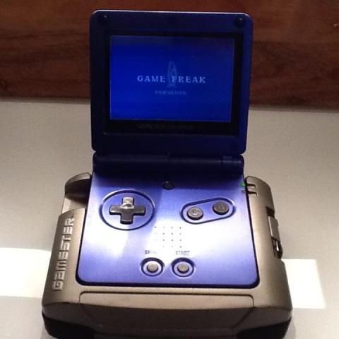 troc de  Idée Noël Gamester Game changer Nintendo Game Boy Advance SP TBE, sur mytroc