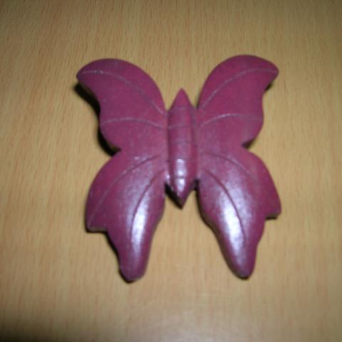 troc de  Papillon bois neuf 5X5,5, sur mytroc