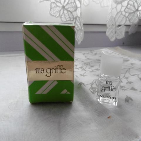 troc de  RESERVE MININATURE MA GRIFFE DE CARVEN, sur mytroc