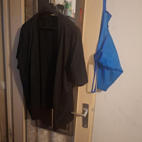 troc de  Gilet manche courte noir, sur mytroc