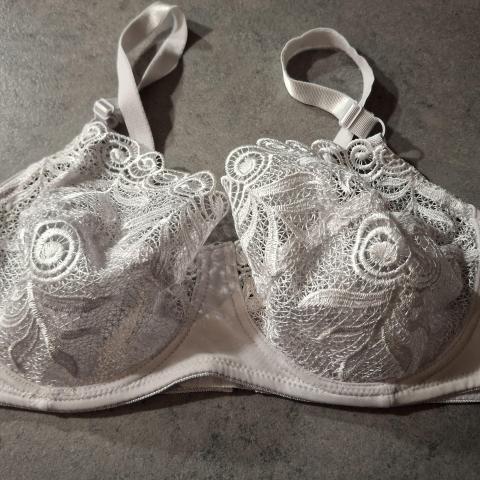 troc de  Soutien gorge blanc, sur mytroc