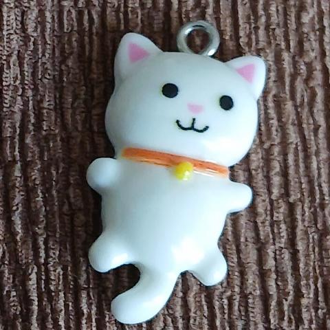 troc de  Reserver Ventura Pendentif  Fantaisies, sur mytroc