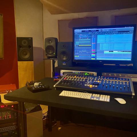 troc de  Studio d'enregistrement / mixage / mastering, sur mytroc