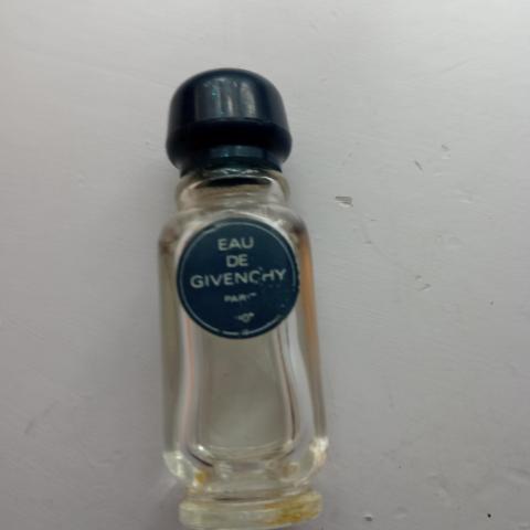 troc de  Miniature vide Eau de Givenchy, sur mytroc