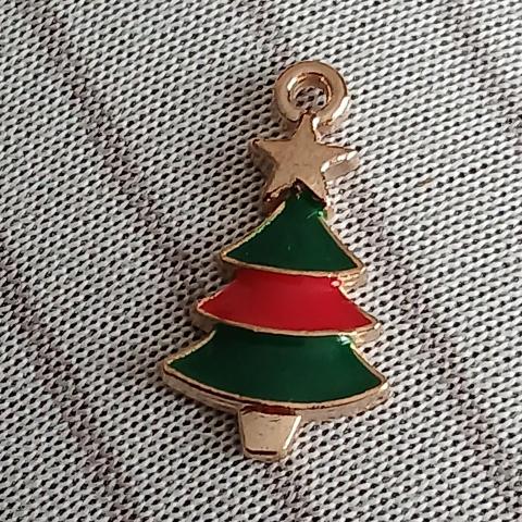 troc de  Reserver Alexa. Un Pendentif, sur mytroc