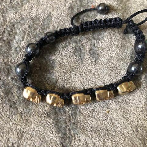 troc de  Bracelet têtes de mort métal doré ajustable, sur mytroc