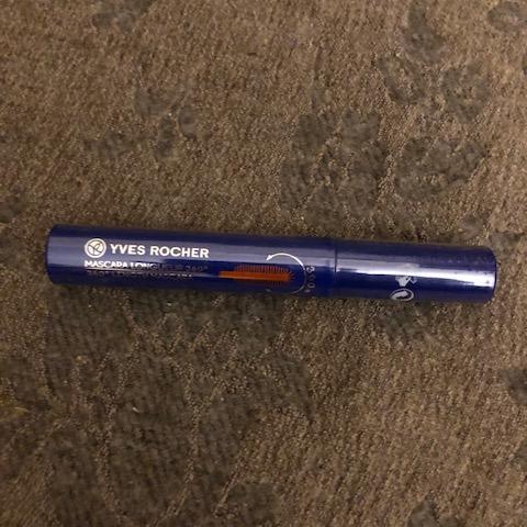 troc de  (réservé) Mascara Yves Rocher noir (sous blister), 5 noisettes l'unité, sur mytroc